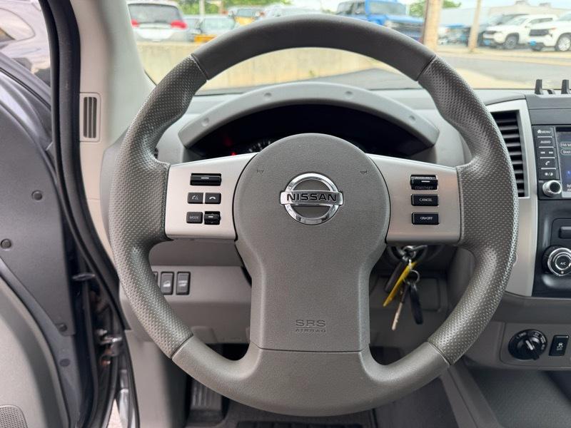 Nissan Frontier SV Crew Cab 4WD 2019