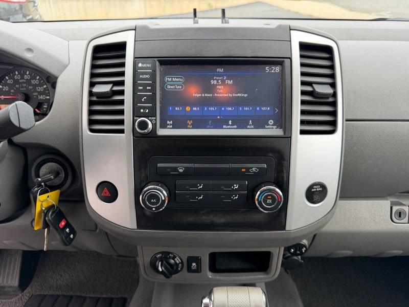 Nissan Frontier SV Crew Cab 4WD 2019