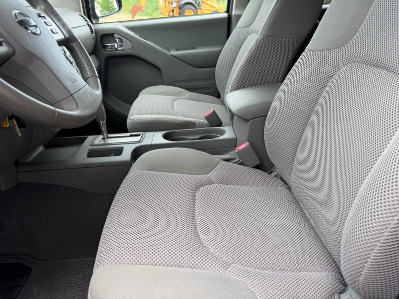 Nissan Frontier SV Crew Cab 4WD 2019