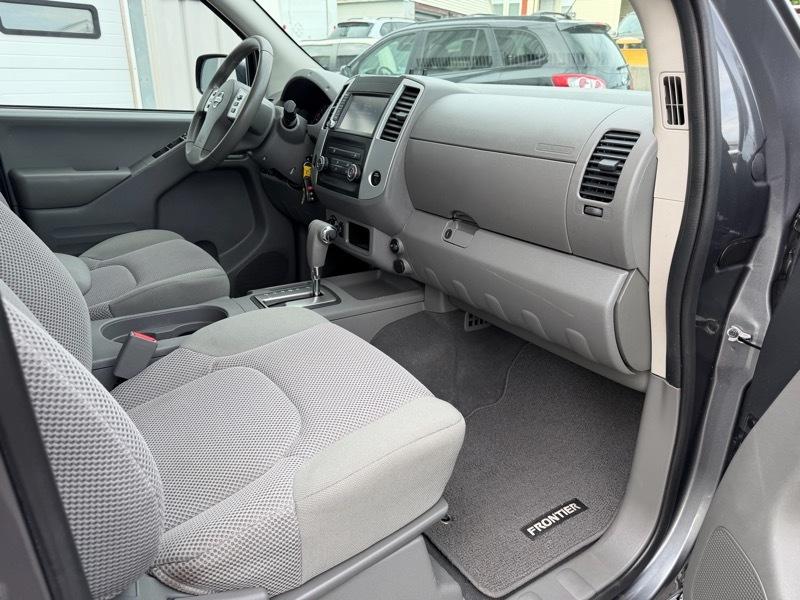 Nissan Frontier SV Crew Cab 4WD 2019