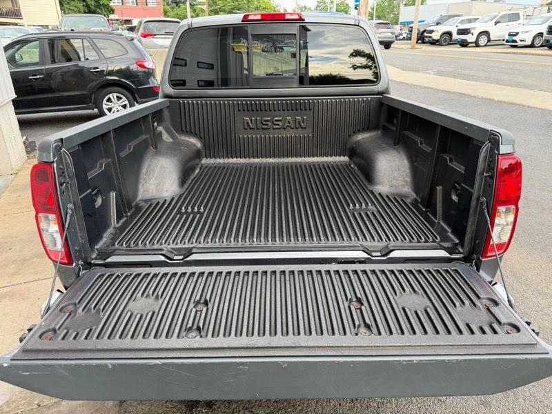 Nissan Frontier SV Crew Cab 4WD 2019