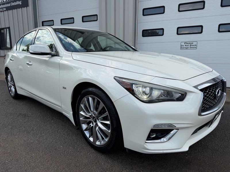 Infiniti Q50 3.0t LUXE AWD 2019