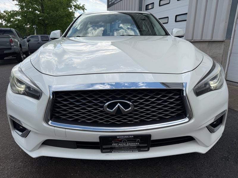 Infiniti Q50 3.0t LUXE AWD 2019
