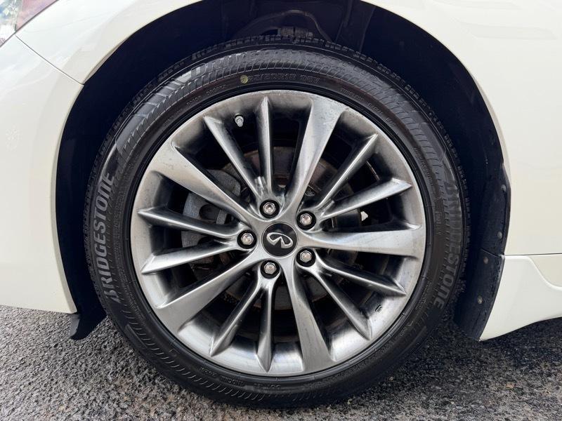 Infiniti Q50 3.0t LUXE AWD 2019