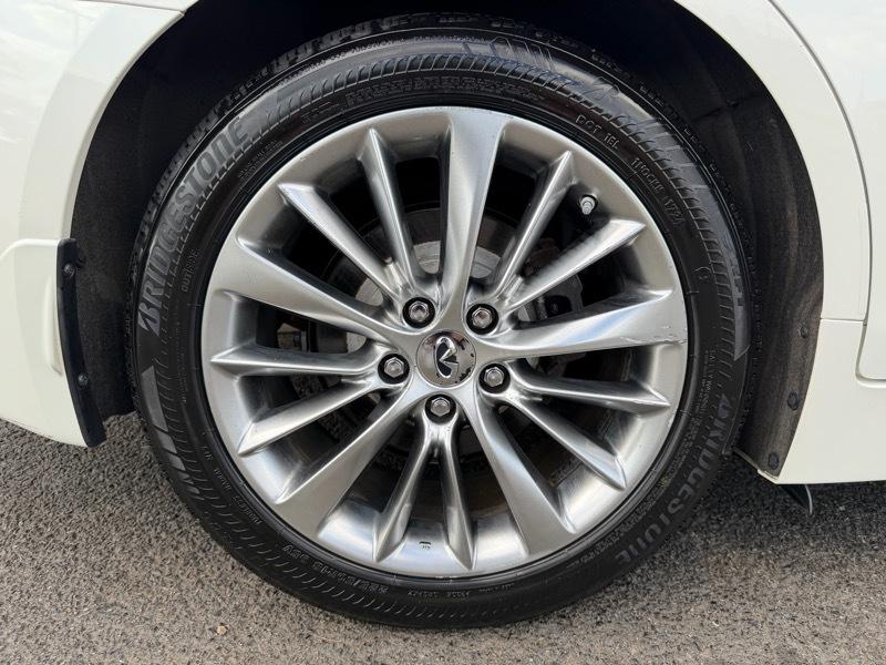 Infiniti Q50 3.0t LUXE AWD 2019