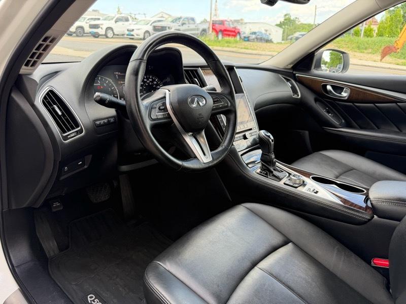 Infiniti Q50 3.0t LUXE AWD 2019
