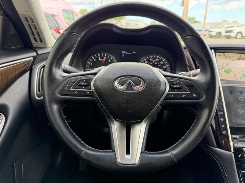 Infiniti Q50 3.0t LUXE AWD 2019