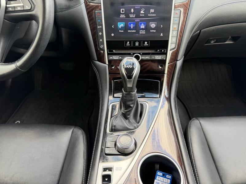 Infiniti Q50 3.0t LUXE AWD 2019