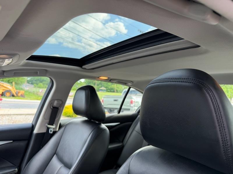 Infiniti Q50 3.0t LUXE AWD 2019