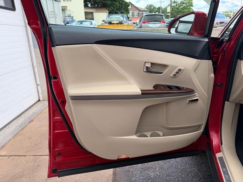 Toyota Venza XLE I4 AWD 2015