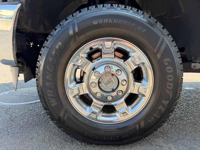 Ford F-350 SD Lariat Crew Cab 4WD 2013