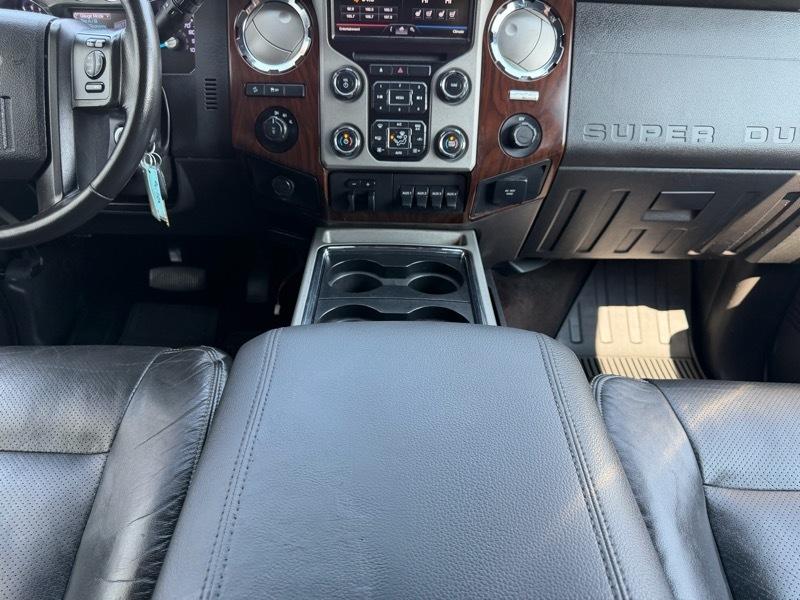 Ford F-350 SD Lariat Crew Cab 4WD 2013