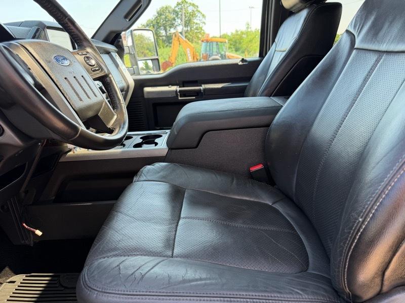 Ford F-350 SD Lariat Crew Cab 4WD 2013