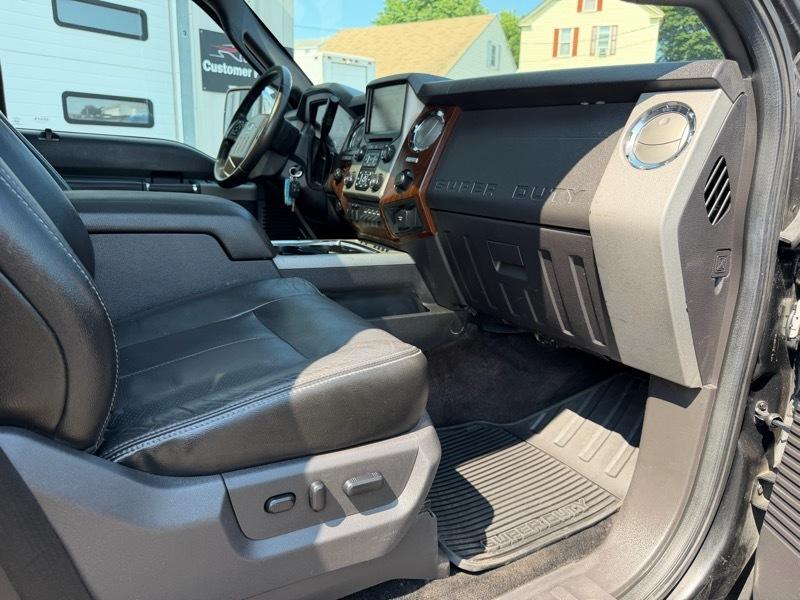Ford F-350 SD Lariat Crew Cab 4WD 2013