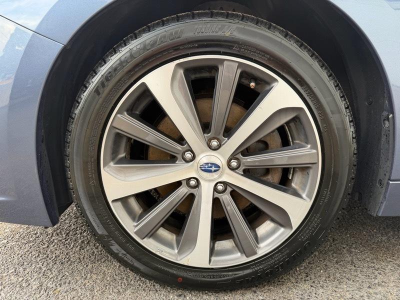 Subaru Legacy 3.6R Limited 2015