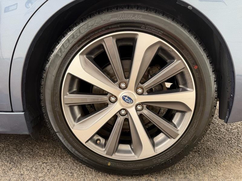 Subaru Legacy 3.6R Limited 2015