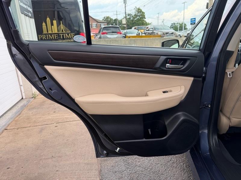 Subaru Legacy 3.6R Limited 2015