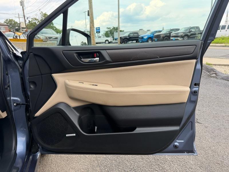 Subaru Legacy 3.6R Limited 2015
