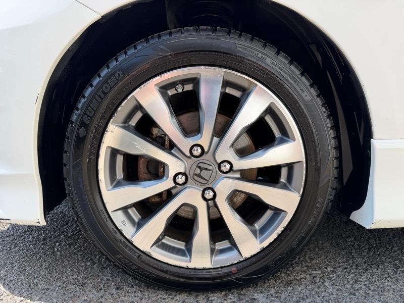 Honda Fit Sport 5-Speed AT 2012