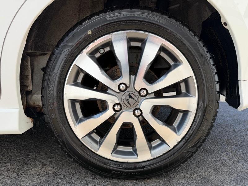 Honda Fit Sport 5-Speed AT 2012