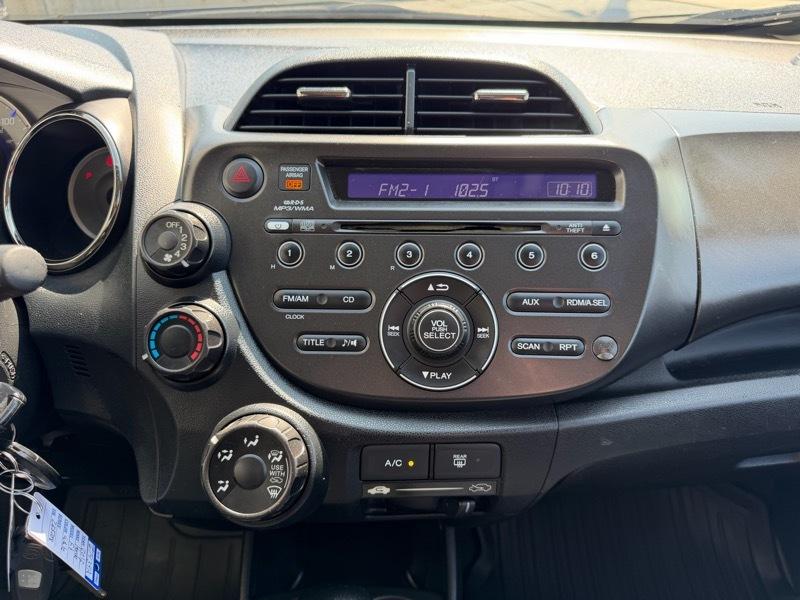 Honda Fit Sport 5-Speed AT 2012