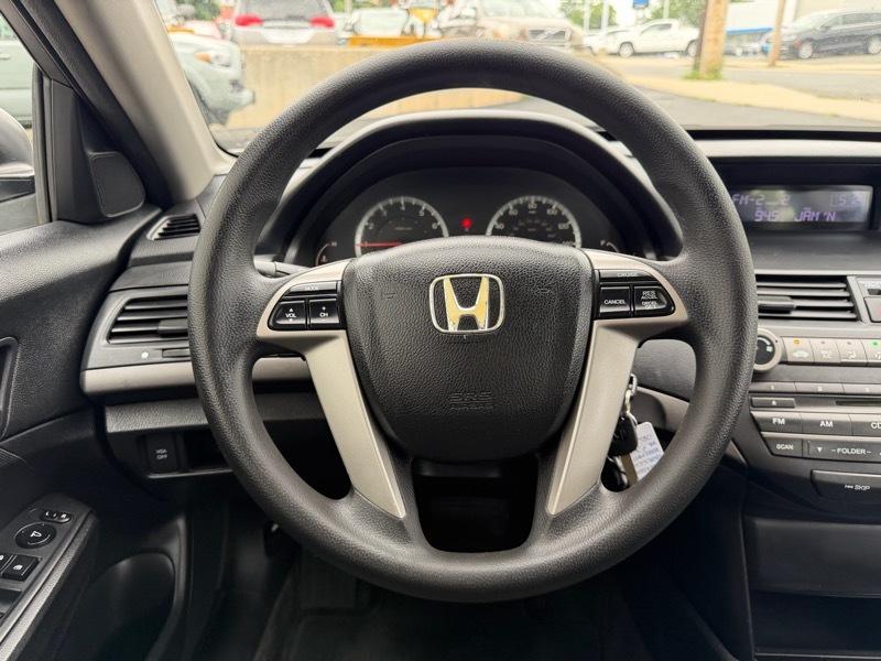 Honda Accord LX sedan AT 2010
