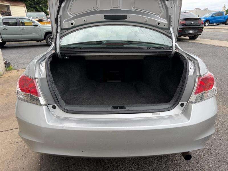 Honda Accord LX sedan AT 2010