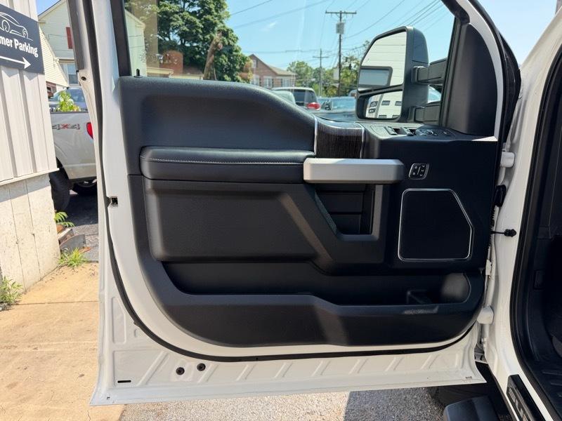 Ford F-350 SD Lariat Crew Cab 4WD 2020