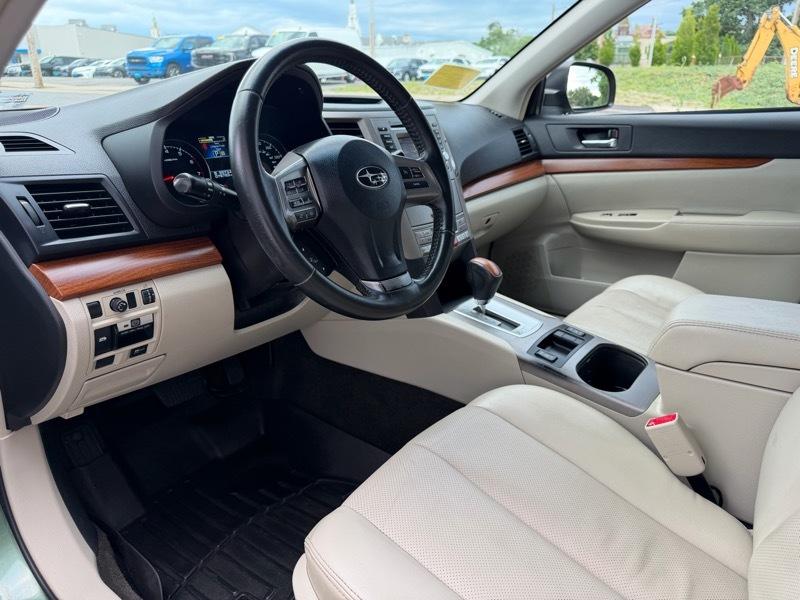 Subaru Outback 2.5i Limited 2013