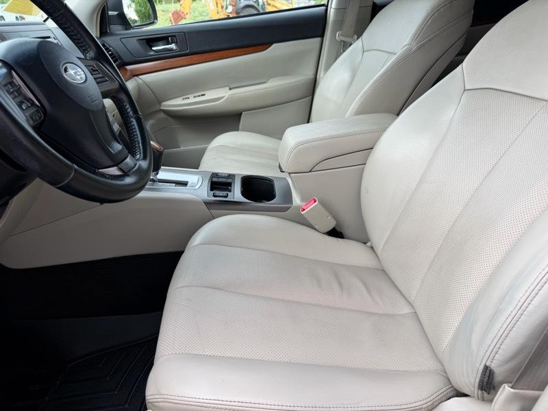 Subaru Outback 2.5i Limited 2013