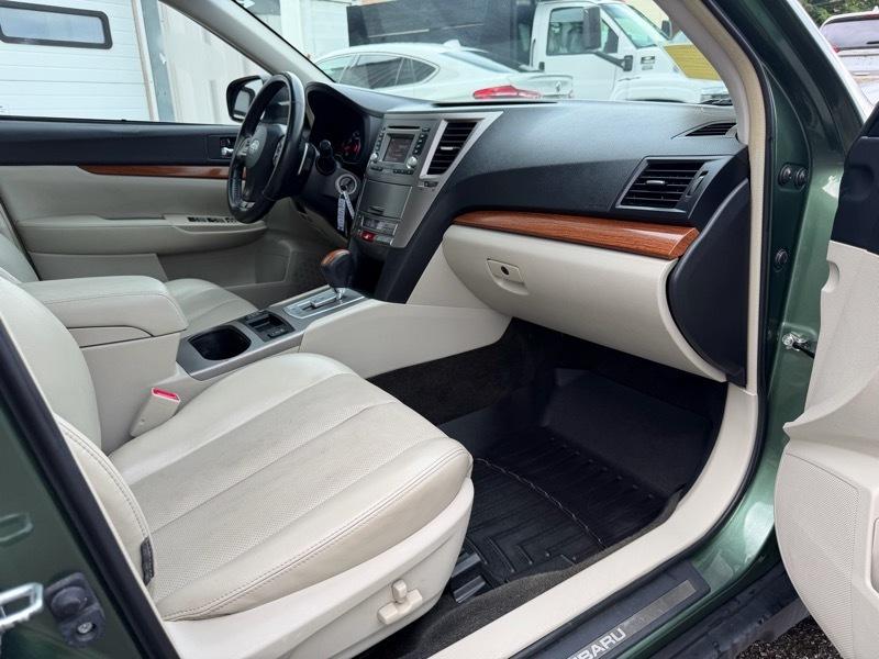 Subaru Outback 2.5i Limited 2013