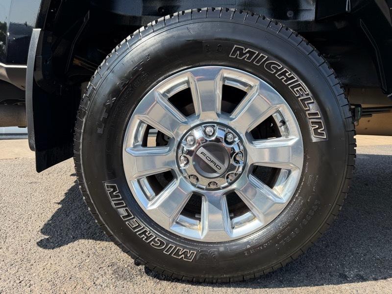Ford F-350 SD Platinum Crew Cab 4WD 2022