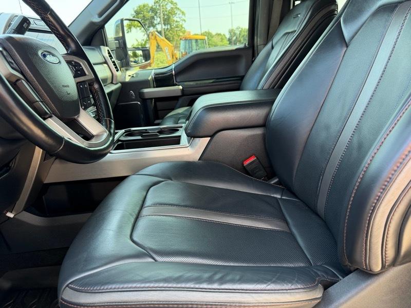 Ford F-350 SD Platinum Crew Cab 4WD 2022
