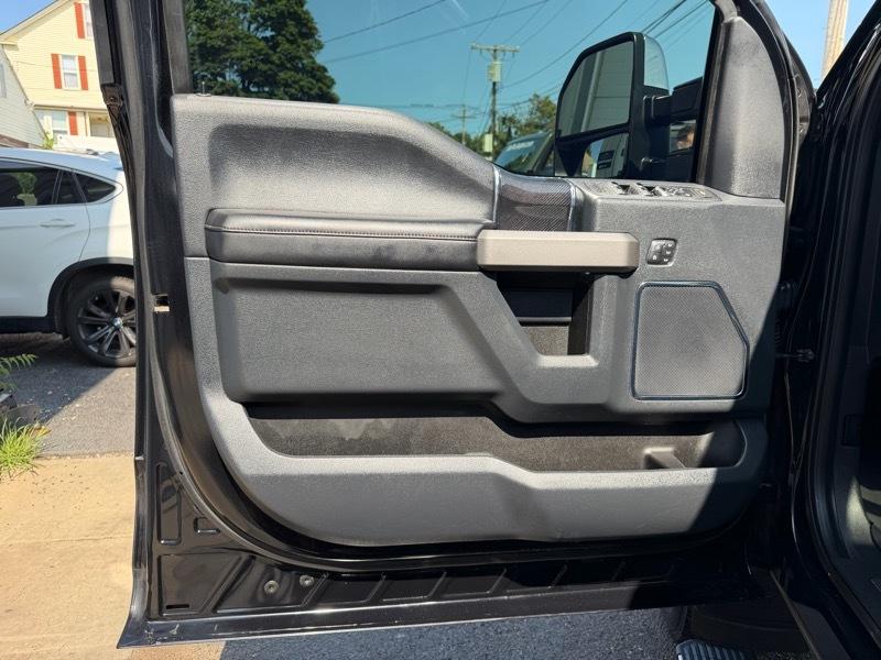 Ford F-350 SD Platinum Crew Cab 4WD 2022
