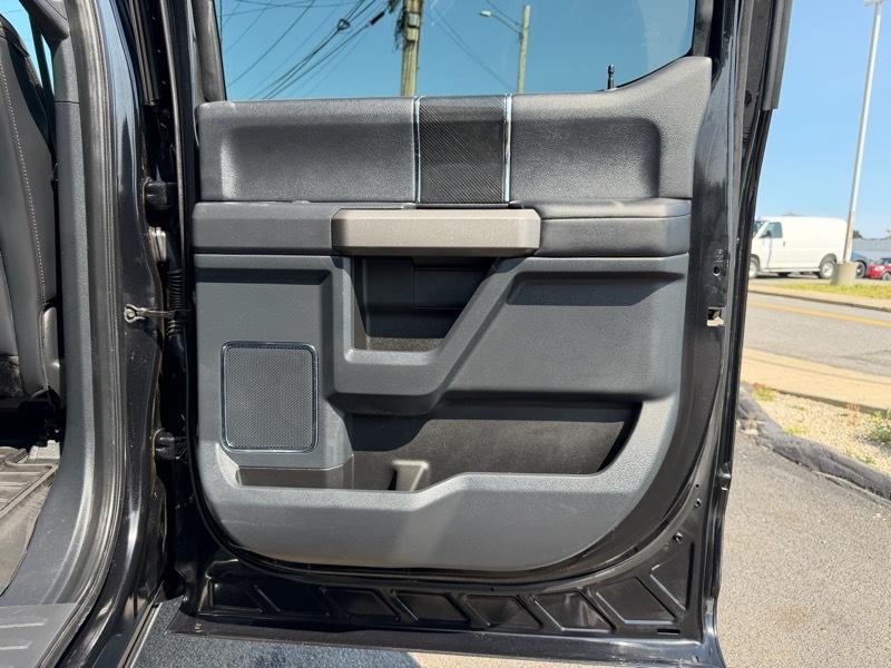 Ford F-350 SD Platinum Crew Cab 4WD 2022