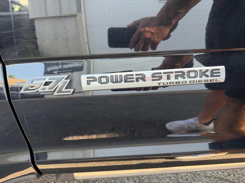 Ford F-350 SD Platinum Crew Cab 4WD 2022