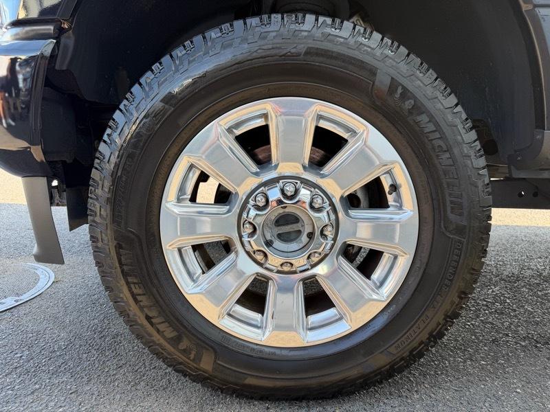 Ford F-350 SD Platinum Crew Cab 4WD 2022