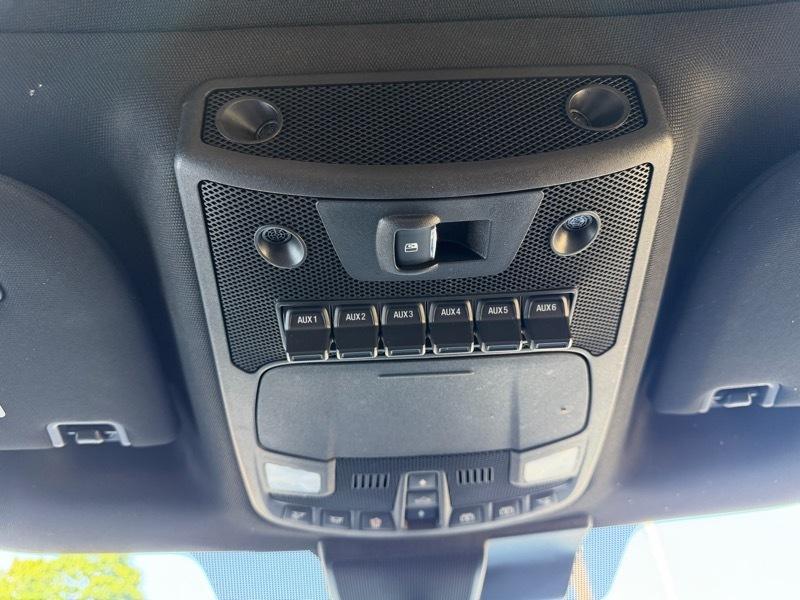 Ford F-350 SD Platinum Crew Cab 4WD 2022