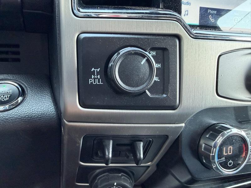 Ford F-350 SD Platinum Crew Cab 4WD 2022