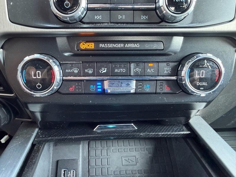 Ford F-350 SD Platinum Crew Cab 4WD 2022