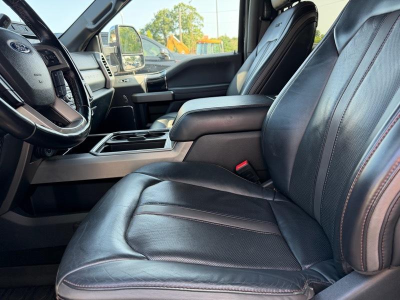Ford F-350 SD Platinum Crew Cab 4WD 2022