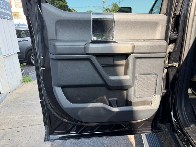 Ford F-350 SD Platinum Crew Cab 4WD 2022