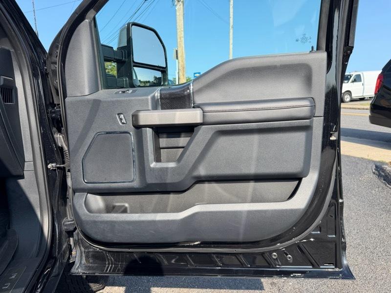 Ford F-350 SD Platinum Crew Cab 4WD 2022