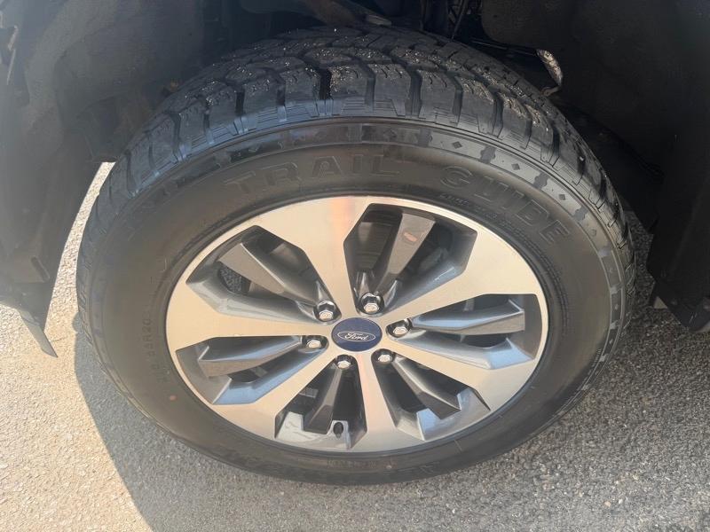 Ford F-150 4WD SuperCrew 145" STX 2019