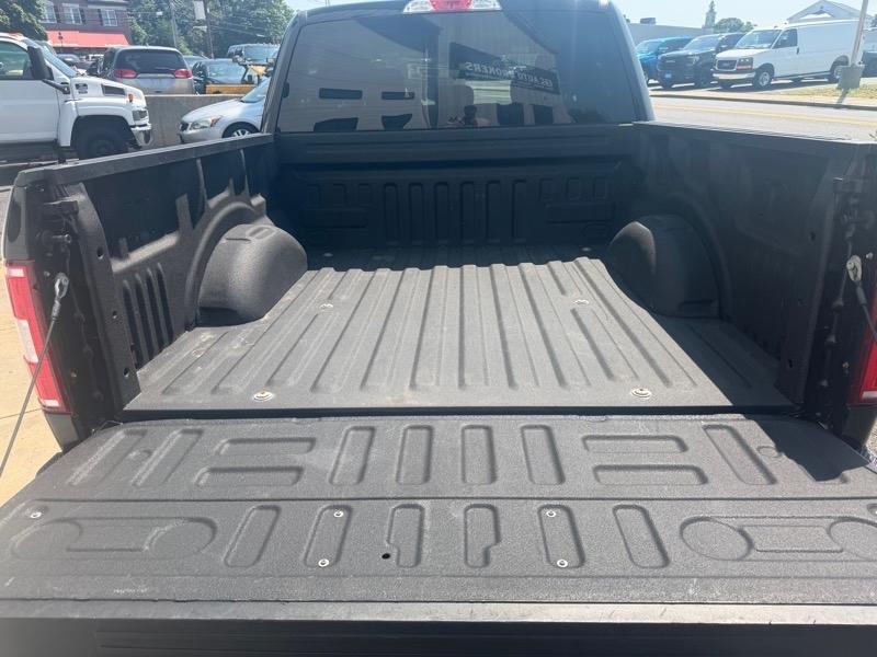 Ford F-150 4WD SuperCrew 145" STX 2019
