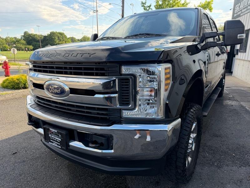 Ford F-250 SD XLT Crew Cab 4WD 2019