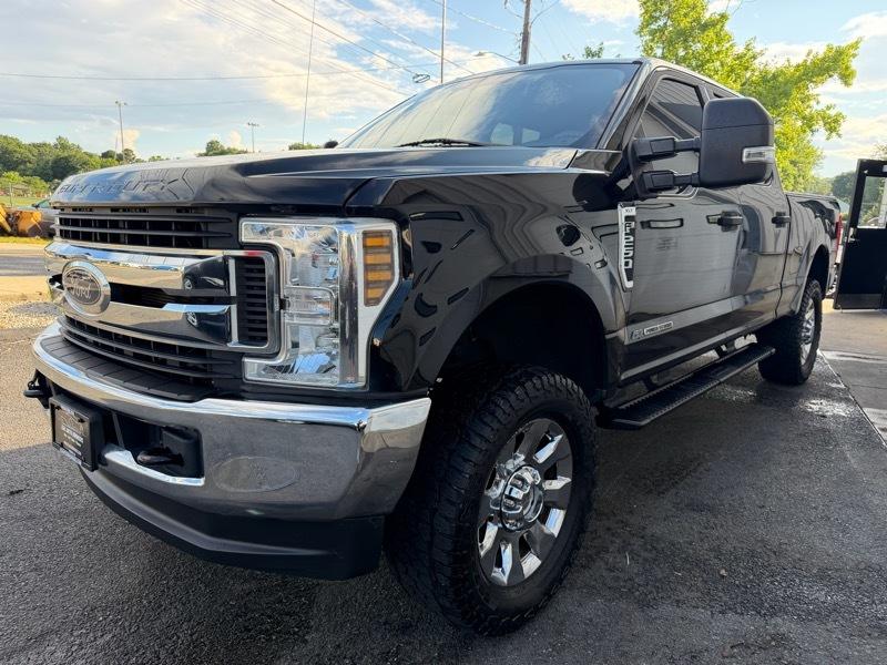 Ford F-250 SD XLT Crew Cab 4WD 2019