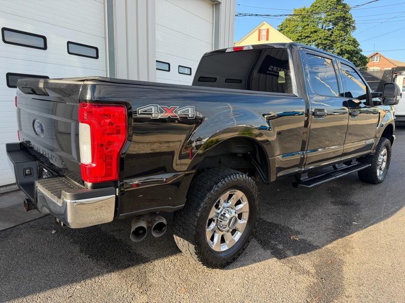 Ford F-250 SD XLT Crew Cab 4WD 2019