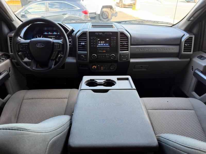 Ford F-250 SD XLT Crew Cab 4WD 2019