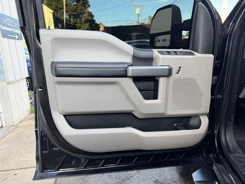 Ford F-250 SD XLT Crew Cab 4WD 2019